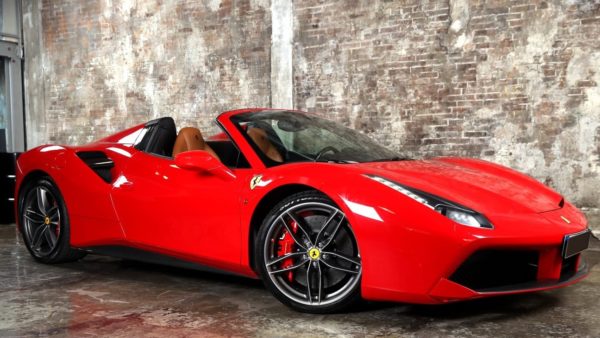 Rent Ferrari 488 Spider